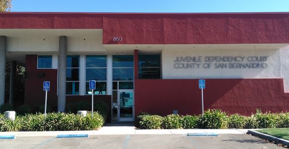 front exterior view of Juvenile Delinquency Court in San Bernadino County, CA